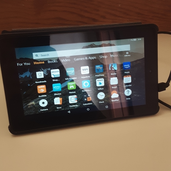 Amazon fire 7 tablet (Used) - Picture 4 of 6